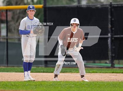 Thumbnail 1 in Davis vs. El Toro photogallery.