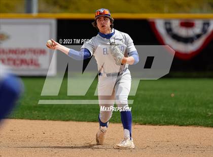 Thumbnail 2 in Davis vs. El Toro photogallery.