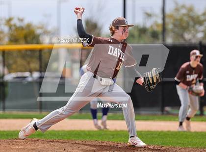 Thumbnail 2 in Davis vs. El Toro photogallery.