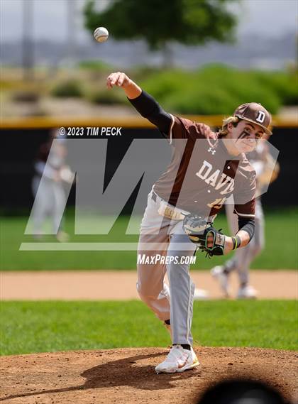 Thumbnail 3 in Davis vs. El Toro photogallery.