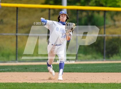 Thumbnail 2 in Davis vs. El Toro photogallery.