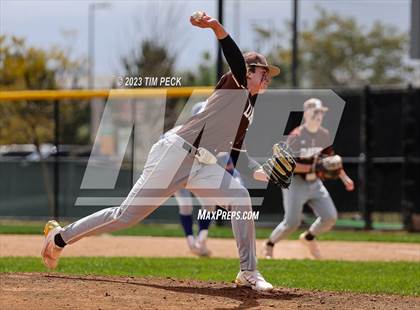 Thumbnail 1 in Davis vs. El Toro photogallery.