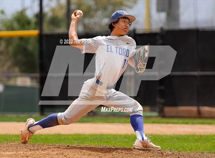 Thumbnail 2 in Davis vs. El Toro photogallery.