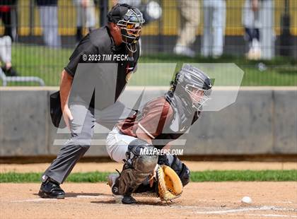 Thumbnail 3 in Davis vs. El Toro photogallery.