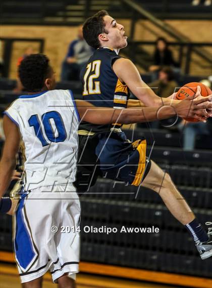 Thumbnail 1 in McKinney vs. Grand Prairie (IN-N-OUT Burger Allen Holiday Invitational) photogallery.