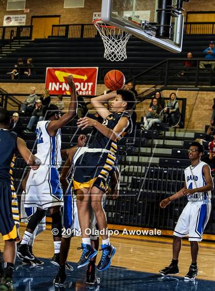 Thumbnail 3 in McKinney vs. Grand Prairie (IN-N-OUT Burger Allen Holiday Invitational) photogallery.