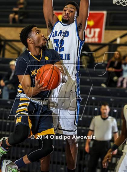 Thumbnail 1 in McKinney vs. Grand Prairie (IN-N-OUT Burger Allen Holiday Invitational) photogallery.