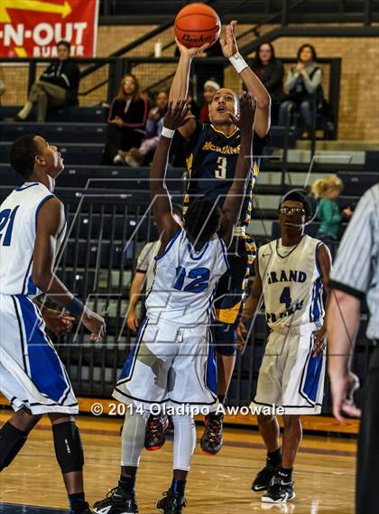 Thumbnail 1 in McKinney vs. Grand Prairie (IN-N-OUT Burger Allen Holiday Invitational) photogallery.