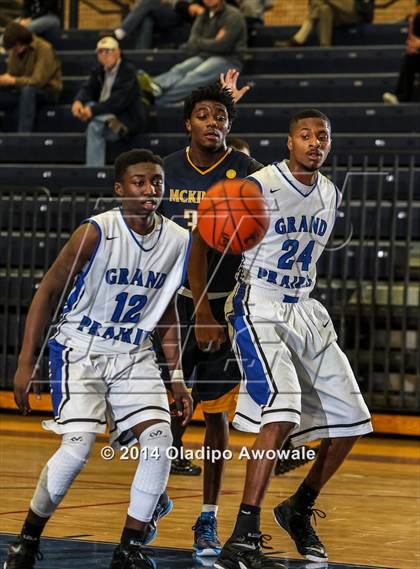 Thumbnail 2 in McKinney vs. Grand Prairie (IN-N-OUT Burger Allen Holiday Invitational) photogallery.
