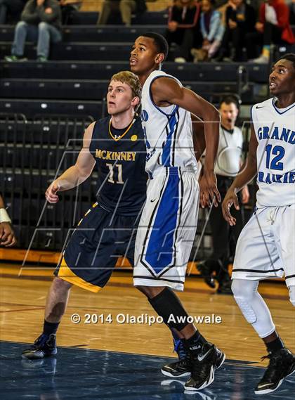 Thumbnail 3 in McKinney vs. Grand Prairie (IN-N-OUT Burger Allen Holiday Invitational) photogallery.