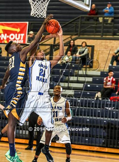 Thumbnail 3 in McKinney vs. Grand Prairie (IN-N-OUT Burger Allen Holiday Invitational) photogallery.