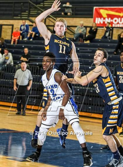 Thumbnail 3 in McKinney vs. Grand Prairie (IN-N-OUT Burger Allen Holiday Invitational) photogallery.