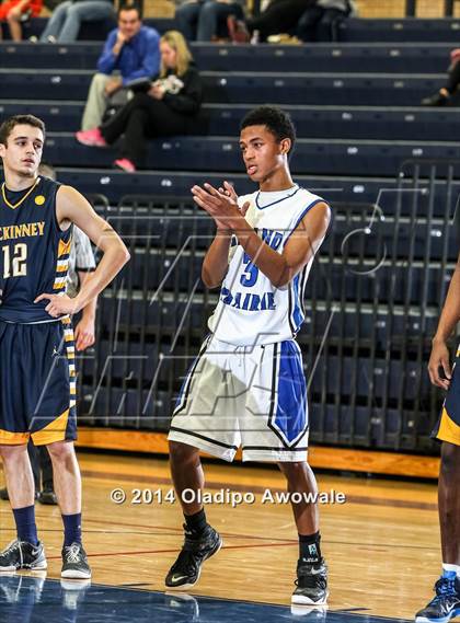 Thumbnail 2 in McKinney vs. Grand Prairie (IN-N-OUT Burger Allen Holiday Invitational) photogallery.