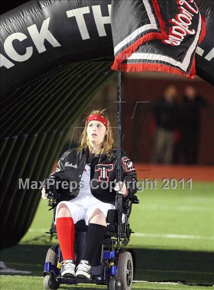 Thumbnail 3 in Trinity vs. Duncanville ( 5A Division 1 Bi-District Playoff ) photogallery.