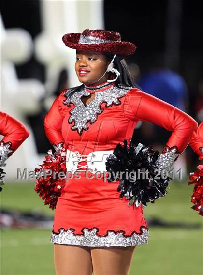Thumbnail 1 in Trinity vs. Duncanville ( 5A Division 1 Bi-District Playoff ) photogallery.