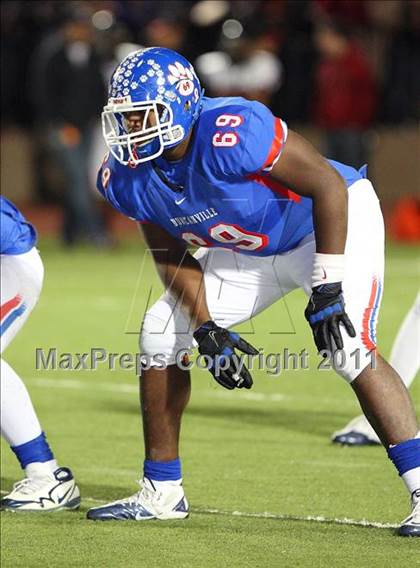Thumbnail 1 in Trinity vs. Duncanville ( 5A Division 1 Bi-District Playoff ) photogallery.