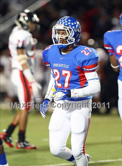 Thumbnail 2 in Trinity vs. Duncanville ( 5A Division 1 Bi-District Playoff ) photogallery.