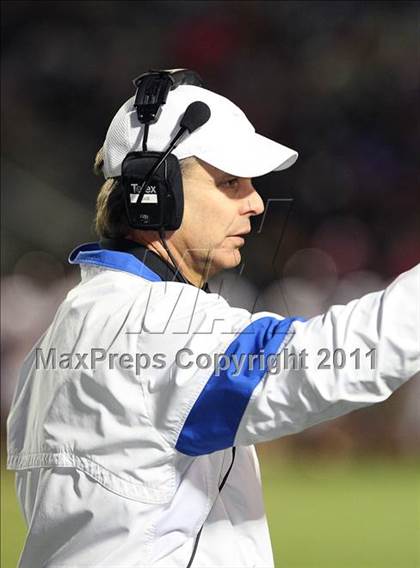 Thumbnail 2 in Trinity vs. Duncanville ( 5A Division 1 Bi-District Playoff ) photogallery.