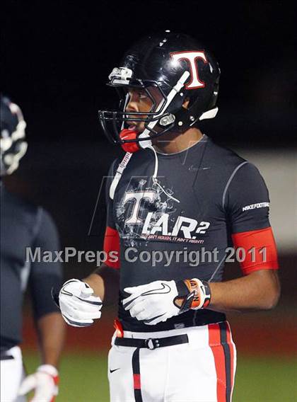 Thumbnail 2 in Trinity vs. Duncanville ( 5A Division 1 Bi-District Playoff ) photogallery.