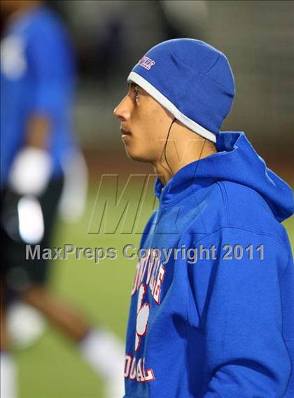 Thumbnail 2 in Trinity vs. Duncanville ( 5A Division 1 Bi-District Playoff ) photogallery.