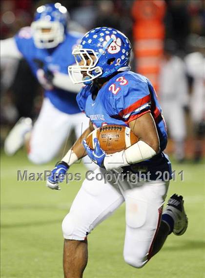 Thumbnail 2 in Trinity vs. Duncanville ( 5A Division 1 Bi-District Playoff ) photogallery.