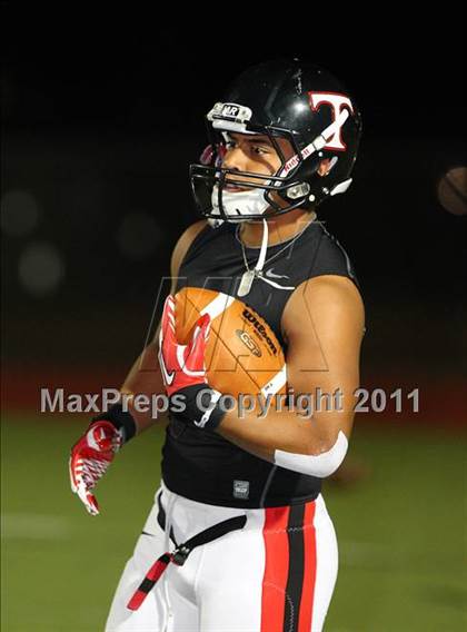 Thumbnail 3 in Trinity vs. Duncanville ( 5A Division 1 Bi-District Playoff ) photogallery.