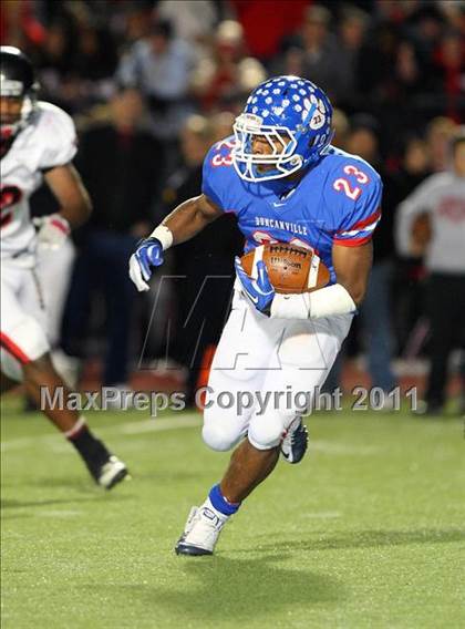 Thumbnail 2 in Trinity vs. Duncanville ( 5A Division 1 Bi-District Playoff ) photogallery.