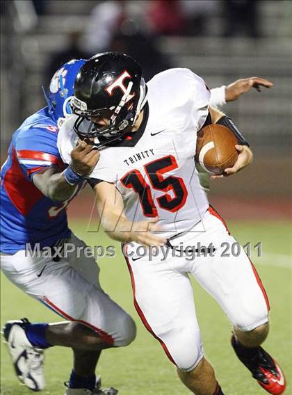 Thumbnail 1 in Trinity vs. Duncanville ( 5A Division 1 Bi-District Playoff ) photogallery.