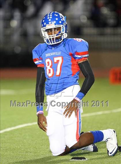 Thumbnail 1 in Trinity vs. Duncanville ( 5A Division 1 Bi-District Playoff ) photogallery.