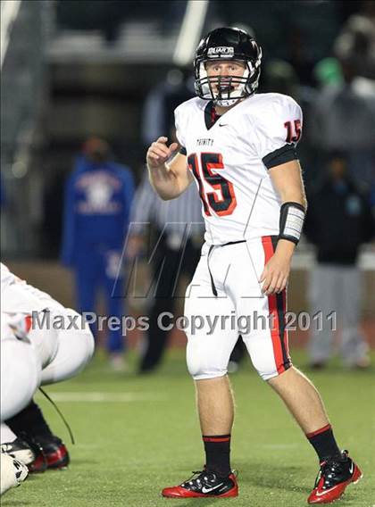 Thumbnail 1 in Trinity vs. Duncanville ( 5A Division 1 Bi-District Playoff ) photogallery.