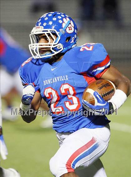 Thumbnail 1 in Trinity vs. Duncanville ( 5A Division 1 Bi-District Playoff ) photogallery.