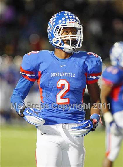 Thumbnail 2 in Trinity vs. Duncanville ( 5A Division 1 Bi-District Playoff ) photogallery.