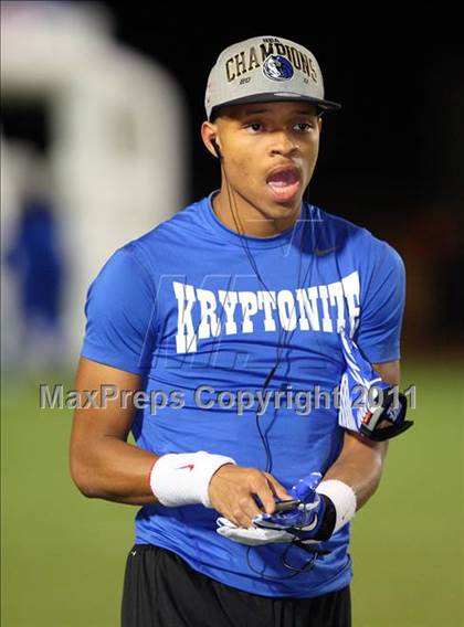 Thumbnail 2 in Trinity vs. Duncanville ( 5A Division 1 Bi-District Playoff ) photogallery.