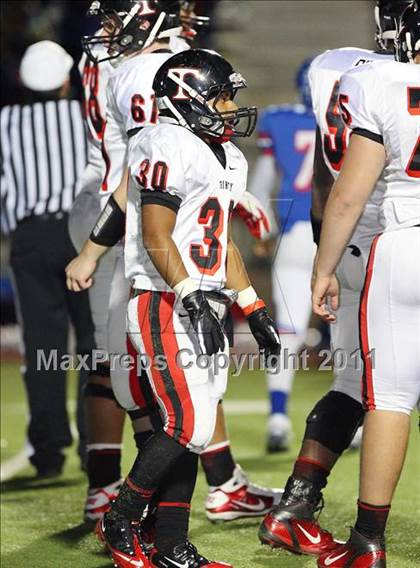 Thumbnail 3 in Trinity vs. Duncanville ( 5A Division 1 Bi-District Playoff ) photogallery.