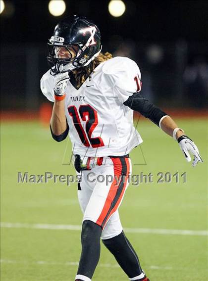 Thumbnail 1 in Trinity vs. Duncanville ( 5A Division 1 Bi-District Playoff ) photogallery.