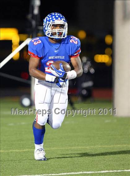 Thumbnail 1 in Trinity vs. Duncanville ( 5A Division 1 Bi-District Playoff ) photogallery.