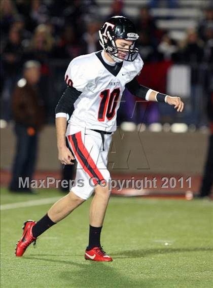 Thumbnail 2 in Trinity vs. Duncanville ( 5A Division 1 Bi-District Playoff ) photogallery.