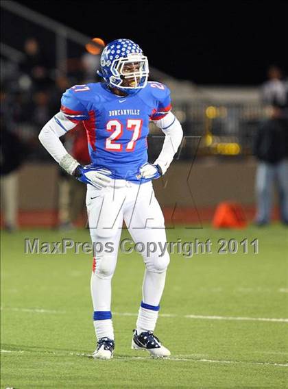 Thumbnail 3 in Trinity vs. Duncanville ( 5A Division 1 Bi-District Playoff ) photogallery.