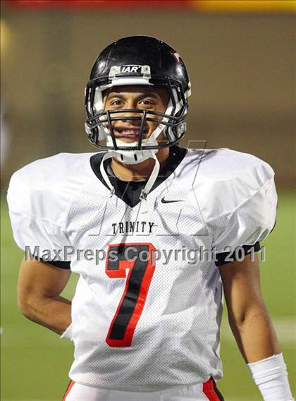 Thumbnail 2 in Trinity vs. Duncanville ( 5A Division 1 Bi-District Playoff ) photogallery.