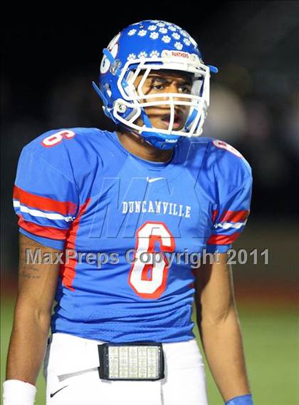 Thumbnail 1 in Trinity vs. Duncanville ( 5A Division 1 Bi-District Playoff ) photogallery.