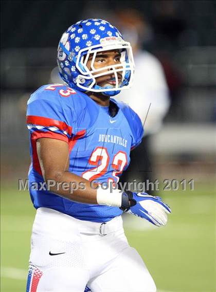Thumbnail 2 in Trinity vs. Duncanville ( 5A Division 1 Bi-District Playoff ) photogallery.