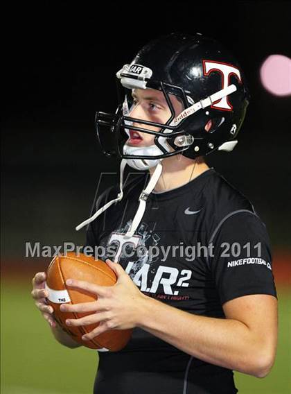 Thumbnail 3 in Trinity vs. Duncanville ( 5A Division 1 Bi-District Playoff ) photogallery.