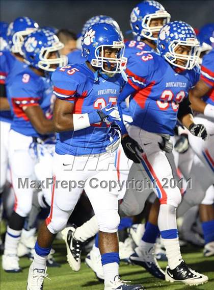 Thumbnail 3 in Trinity vs. Duncanville ( 5A Division 1 Bi-District Playoff ) photogallery.