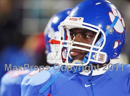 Thumbnail 3 in Trinity vs. Duncanville ( 5A Division 1 Bi-District Playoff ) photogallery.