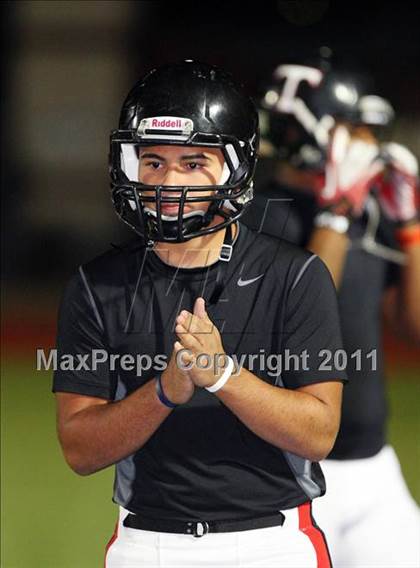 Thumbnail 2 in Trinity vs. Duncanville ( 5A Division 1 Bi-District Playoff ) photogallery.