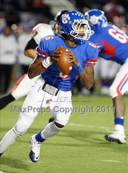 Thumbnail 1 in Trinity vs. Duncanville ( 5A Division 1 Bi-District Playoff ) photogallery.