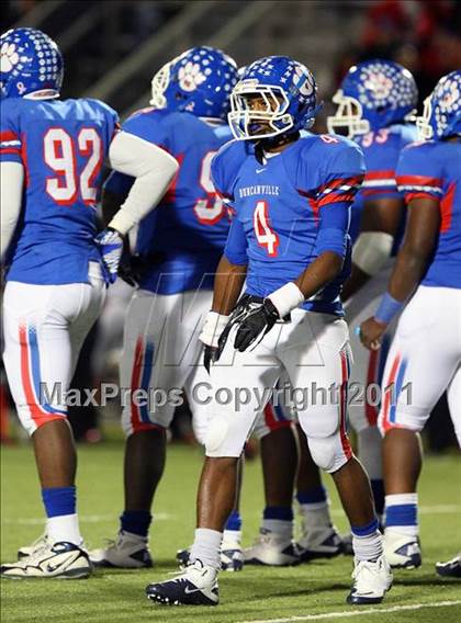 Thumbnail 1 in Trinity vs. Duncanville ( 5A Division 1 Bi-District Playoff ) photogallery.