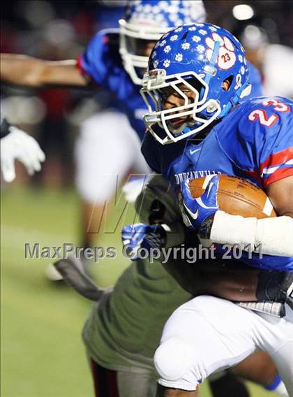 Thumbnail 1 in Trinity vs. Duncanville ( 5A Division 1 Bi-District Playoff ) photogallery.