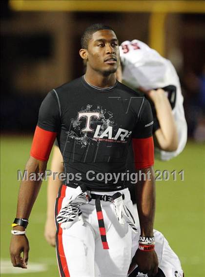 Thumbnail 1 in Trinity vs. Duncanville ( 5A Division 1 Bi-District Playoff ) photogallery.