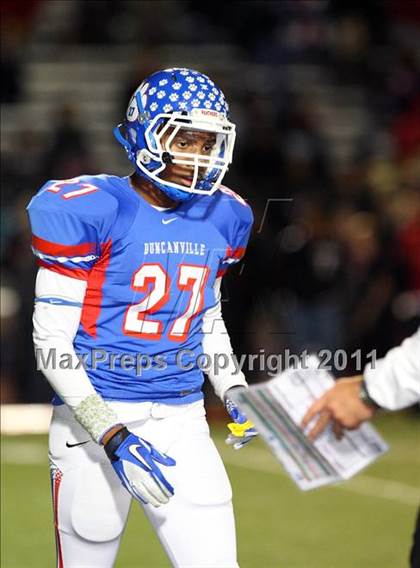 Thumbnail 3 in Trinity vs. Duncanville ( 5A Division 1 Bi-District Playoff ) photogallery.